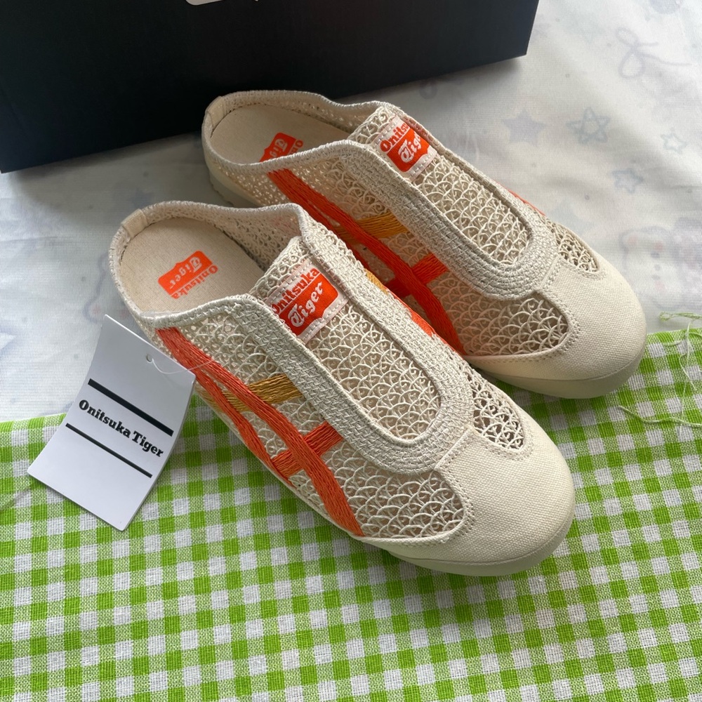 Onitsuka Tiger Cream Mesh Slip-On Sneakers with Orange and Gold Stripes - Picture 3 of 9
